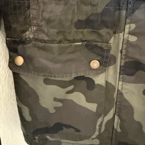 Love Tree Camo Jacket - Picture 4 of 4